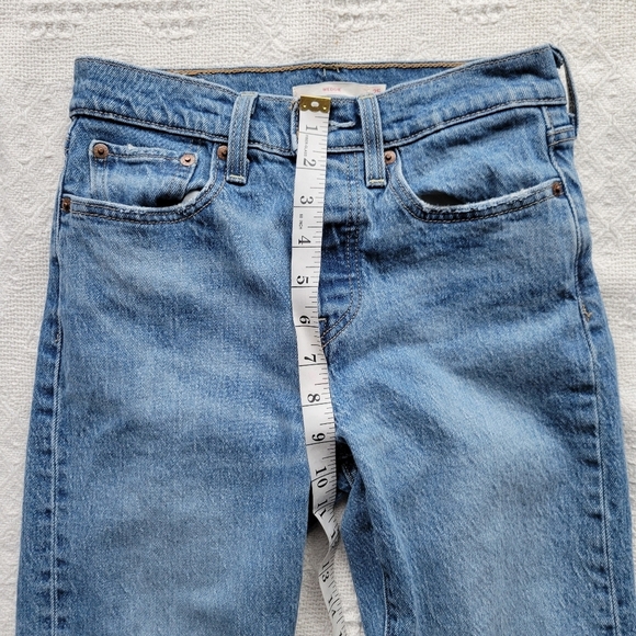 Levi's Wedgie High Waisted Button Fly Casual Denim Jean - Light-Medium Wash - Picture 11 of 11